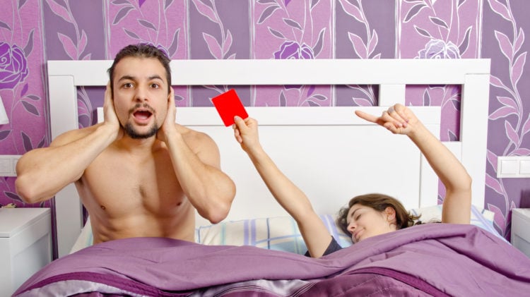 15 things guys do in bed that girls hate