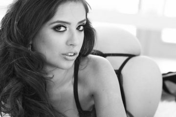 Jynx Maze in black and white shoot