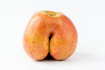 Eating ass: this peach looks like an ass